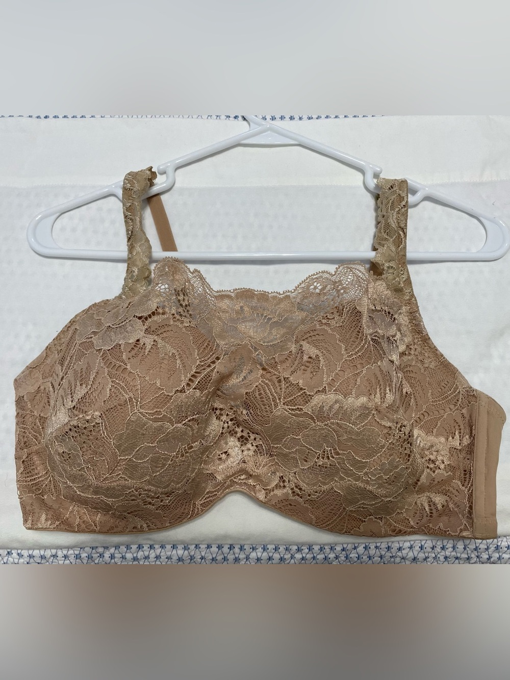 Soma Taupe w/Lace Cover Underwire Bra  Sz 38D
